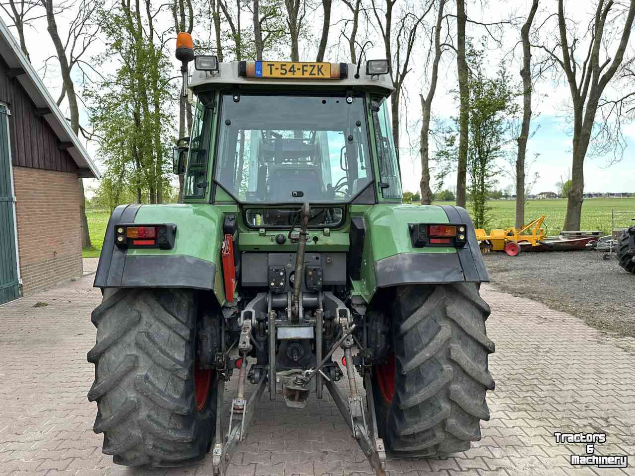 Tracteurs Fendt Farmer 312 met fronthef + PTO en voorlader