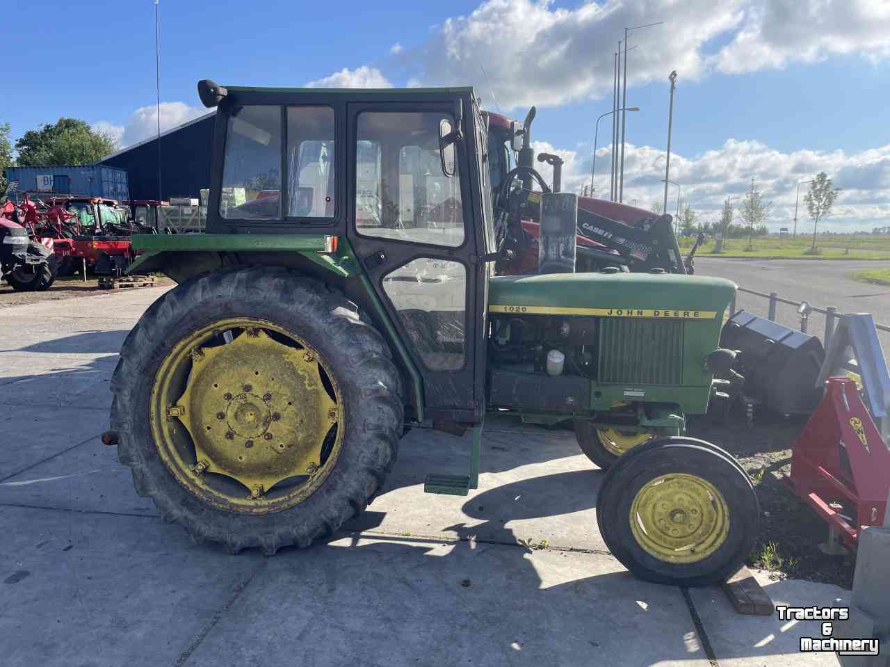 Tracteurs John Deere 1020 met cabine