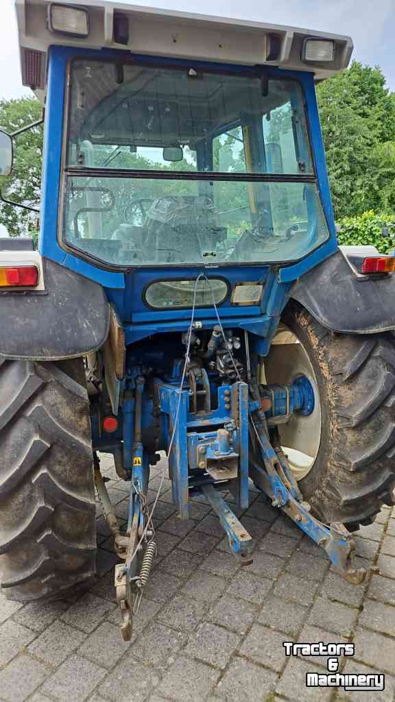 Tracteurs Ford 7810