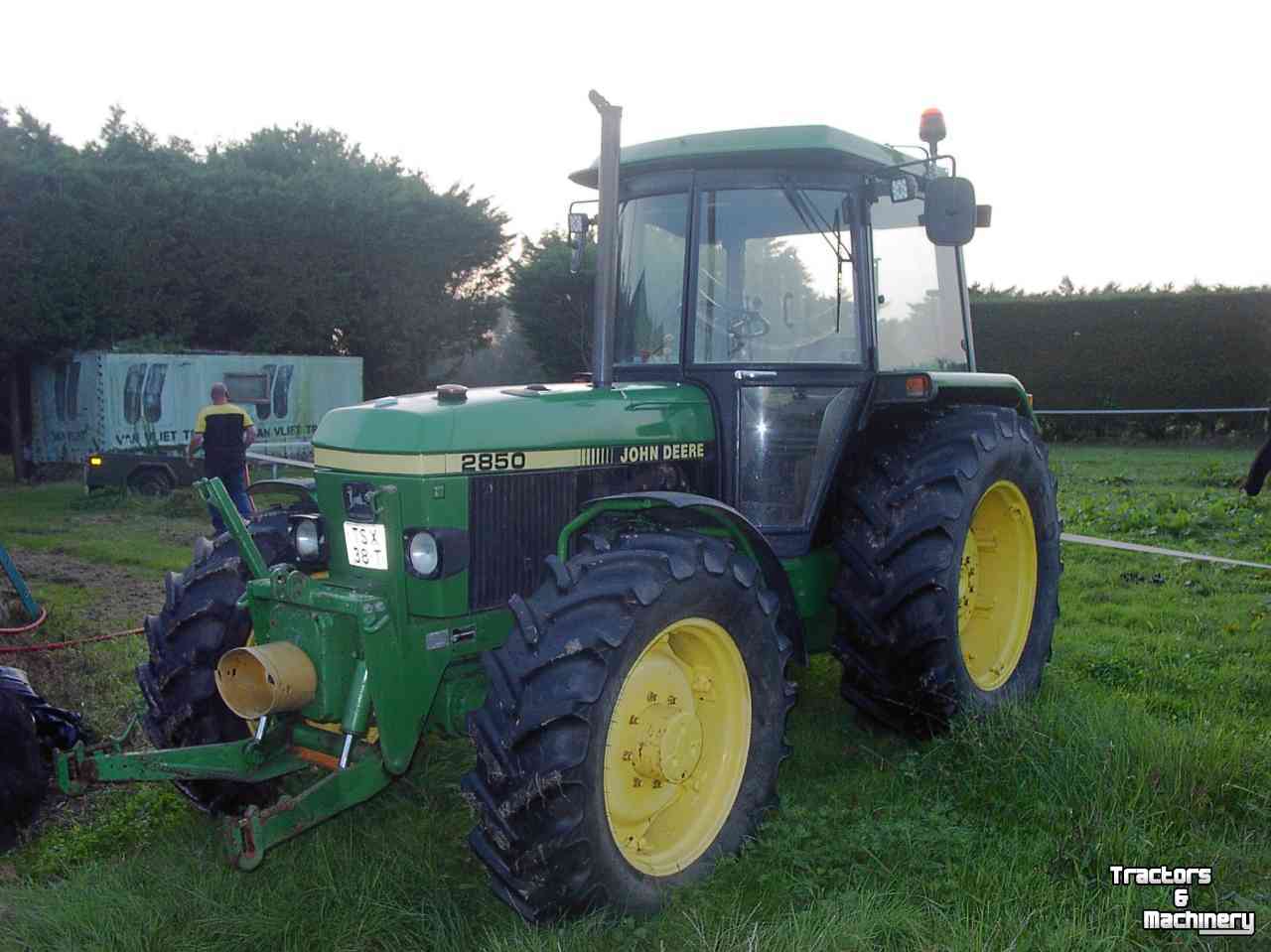 Tracteurs John Deere 2850