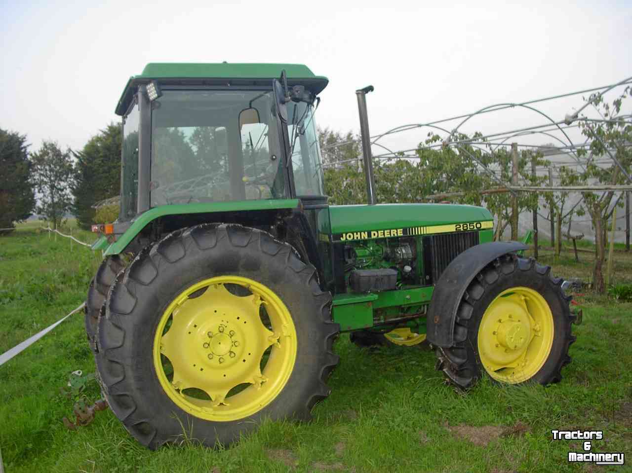 Tracteurs John Deere 2850