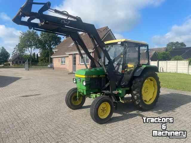 Tracteurs John Deere 1850 + frontlader