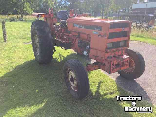 Tracteurs Renault 461