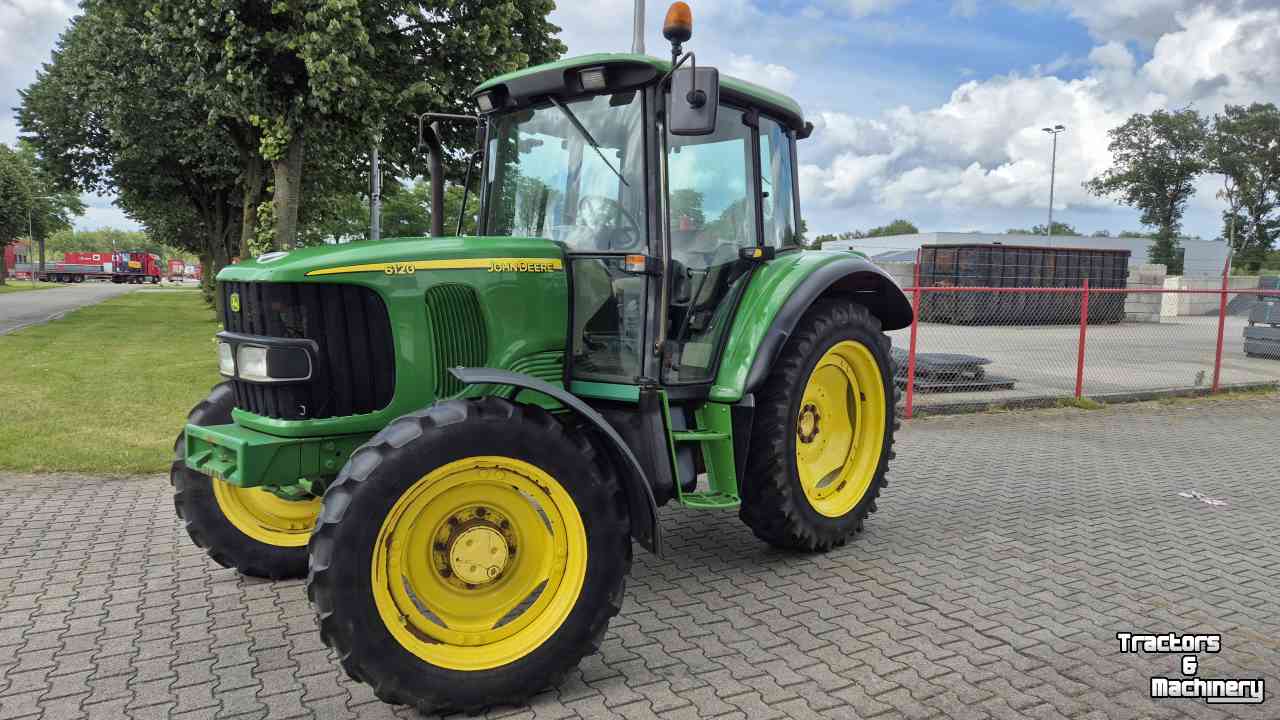 Tracteurs John Deere 6120 SE met kruip en maar 4850uur!!