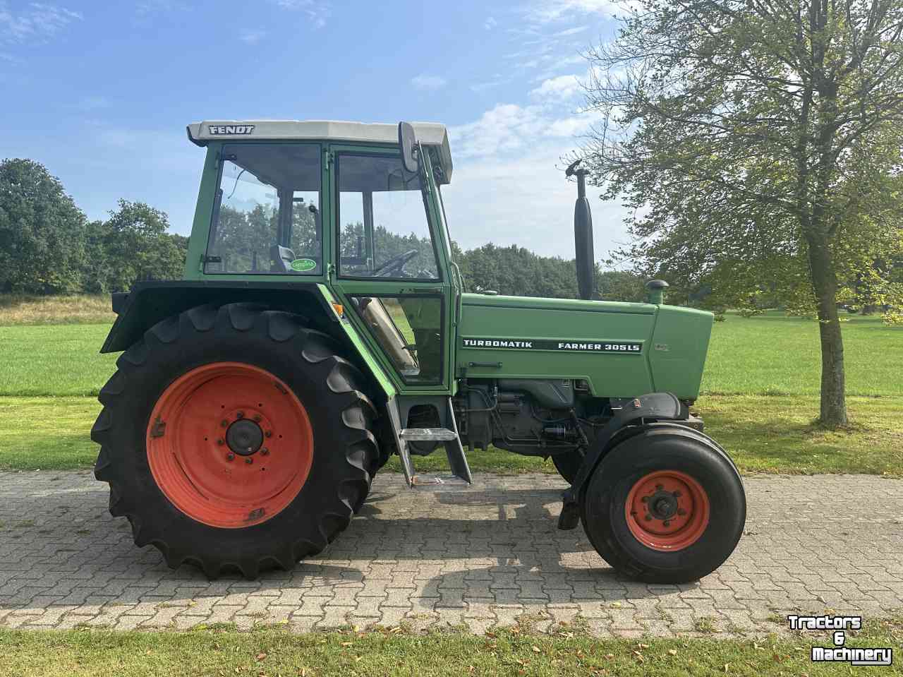 Tracteurs Fendt 305 LS