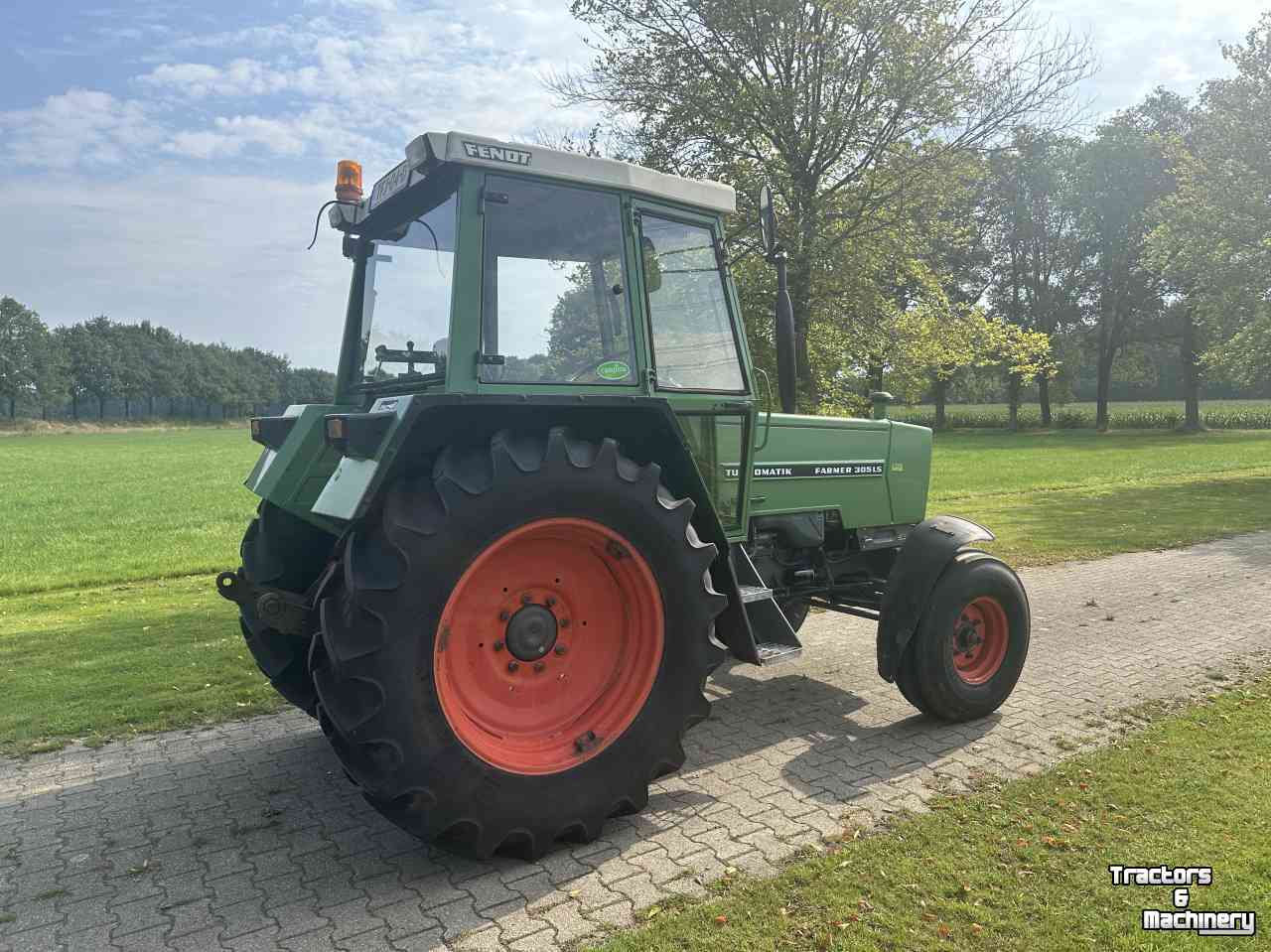 Tracteurs Fendt 305 LS