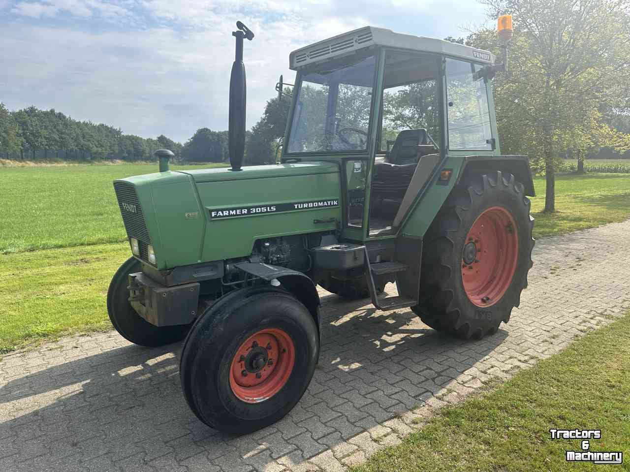 Tracteurs Fendt 305 LS