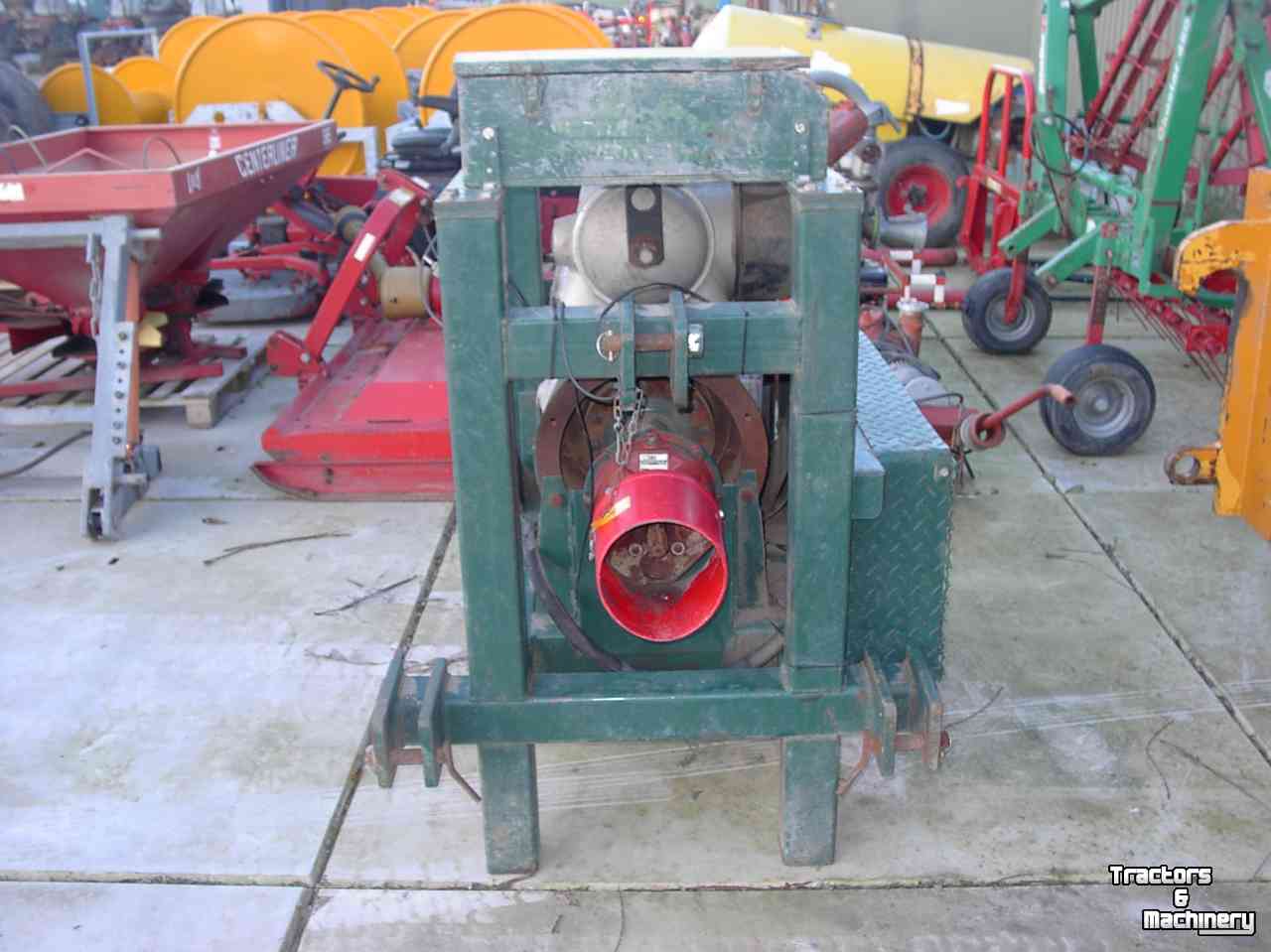 Distributeur à tuyau flexible trainé  Hydrovane  Compressor