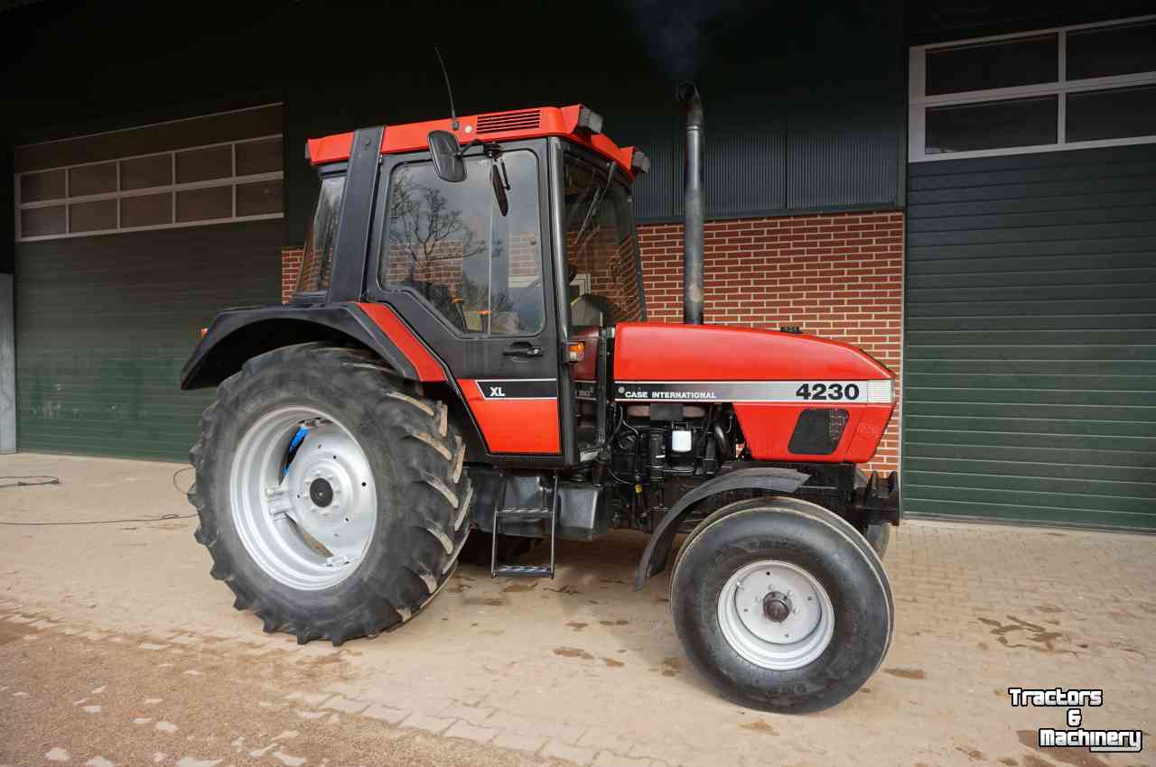 Tracteurs Case-IH 4230 2wd marge