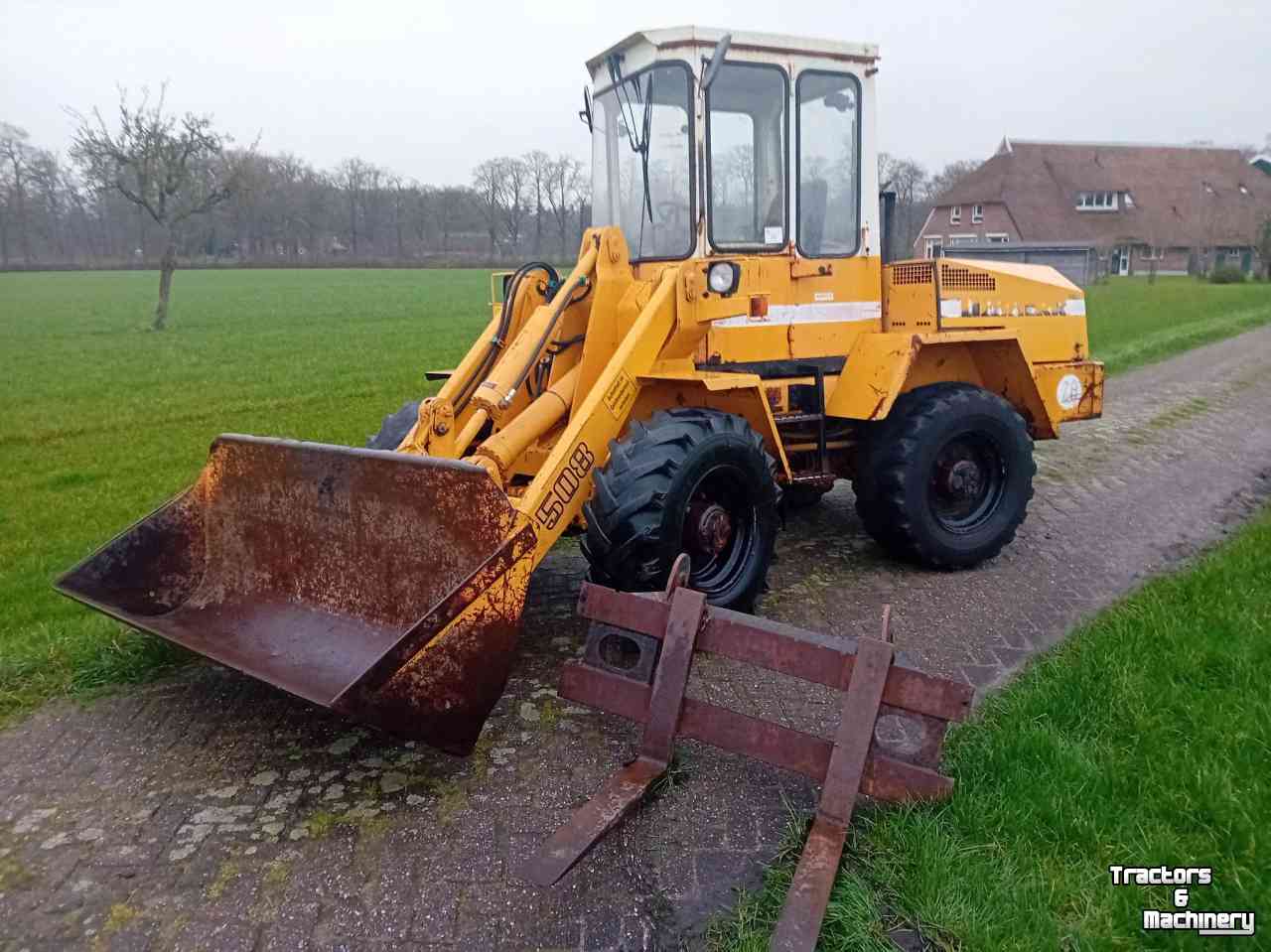 Chargeuse sur pneus Liebherr L508 L 508 Shovel met grondbak en palletvork