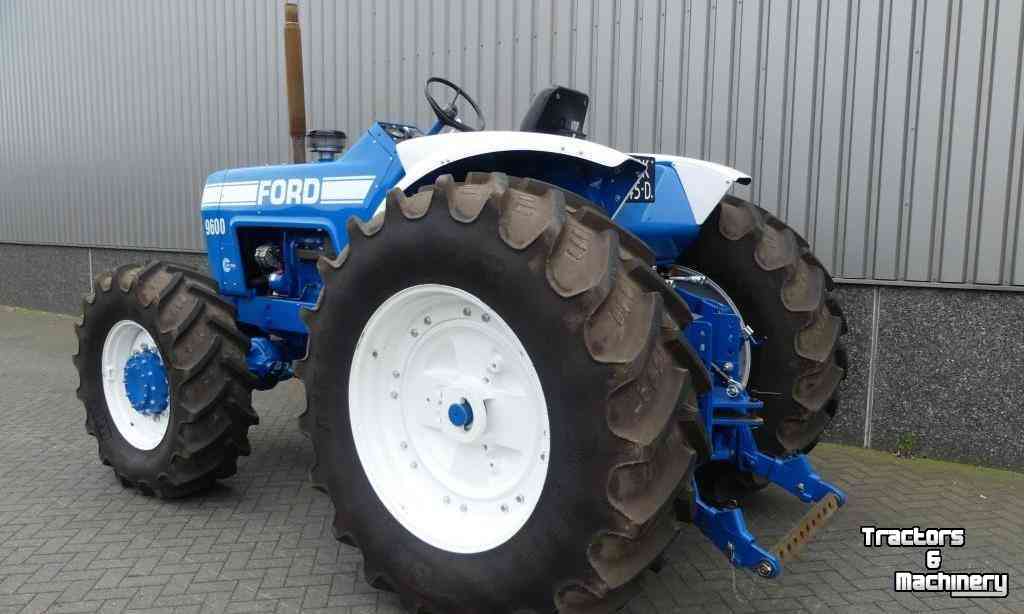 Tracteurs Ford 9600 4WD Tractor