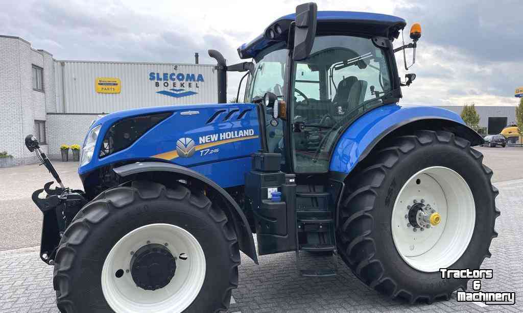 Tracteurs New Holland T7.245 Auto Command Stage V Tractor