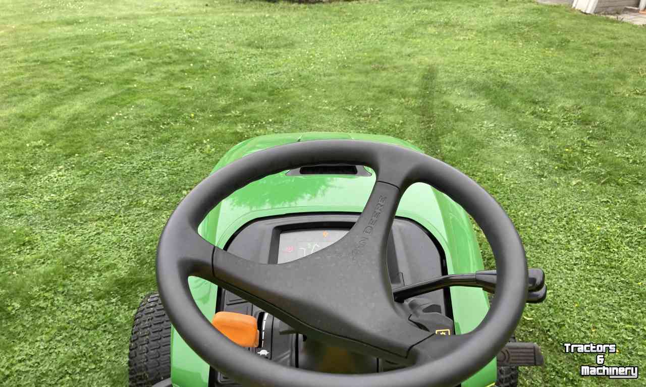 Faucheuse automotrice John Deere X940 Zitmaaier