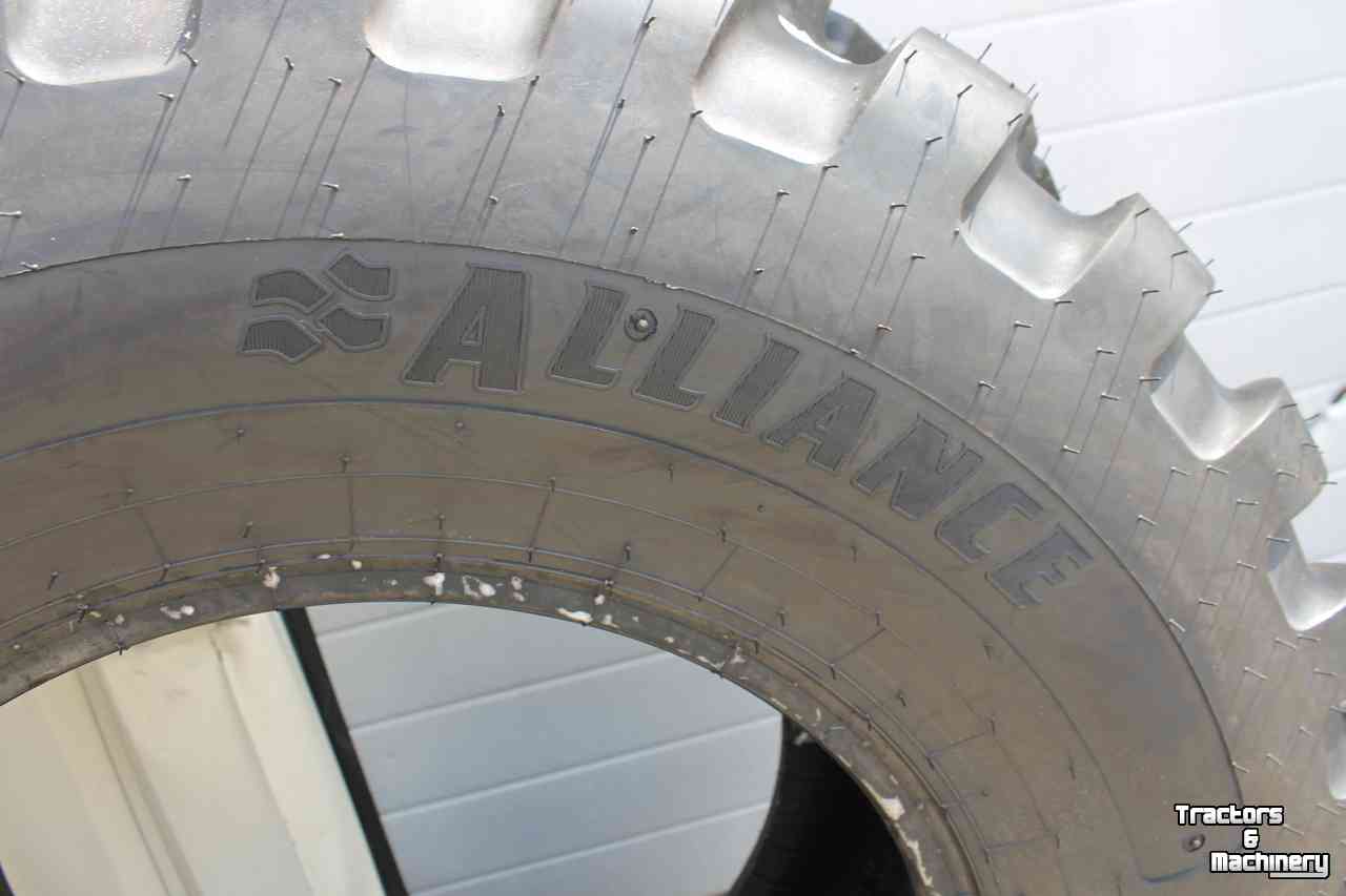 Roues, Pneus, Jantes, Barillets Jumelage Alliance 420/70R24 579 trekkerbanden voorbanden achterbanden gazonprofiel transportbanden (zoals Garden Pro)