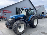 Tracteurs New Holland 8260 range command