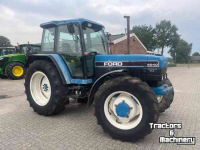 Tracteurs Ford 8240 SLE