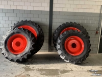 Tracteurs BKT AGRIMAX RT855 420/R30+420/R46