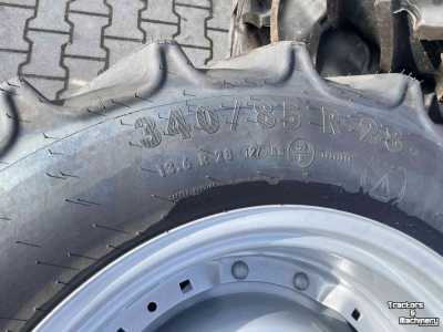 Roues, Pneus, Jantes, Barillets Jumelage Mitas 340/85R28 en 340/85R 38 op verstelbare velgen