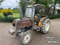 Tracteurs Renault 70.12