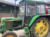 Tracteurs John Deere 2130 2WD Tractor