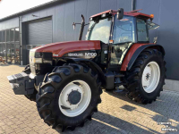 Tracteurs New Holland M100