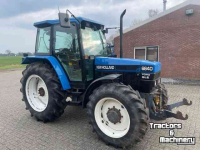 Tracteurs New Holland 6640 Powerstar SLE, Zuidberg fronthef + frontpto